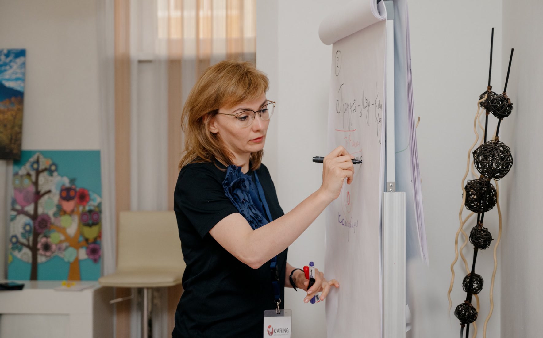 Ольга Кошманова за работой